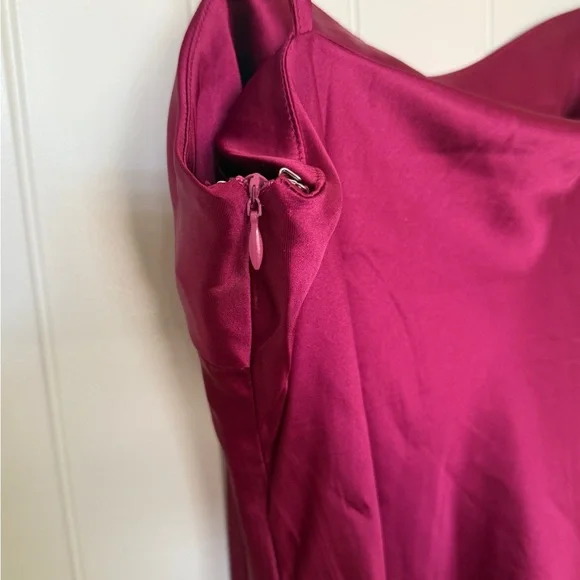 NWT - VICI  Gilli Satin Fringe Trim Midi Dress - Picture 7 of 10